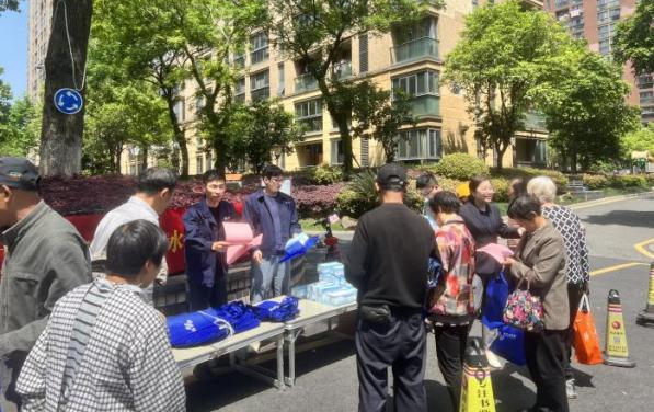 1714463241136858.png 1.png